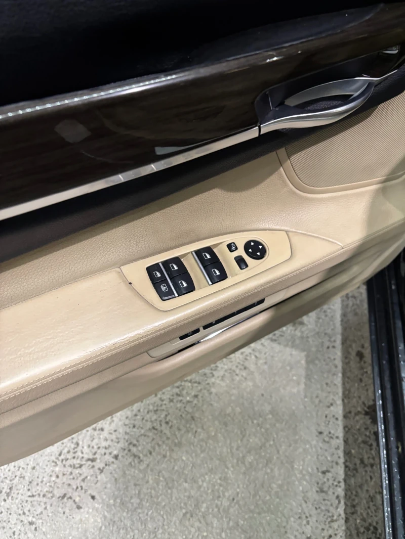 BMW 730, снимка 8 - Автомобили и джипове - 52713497