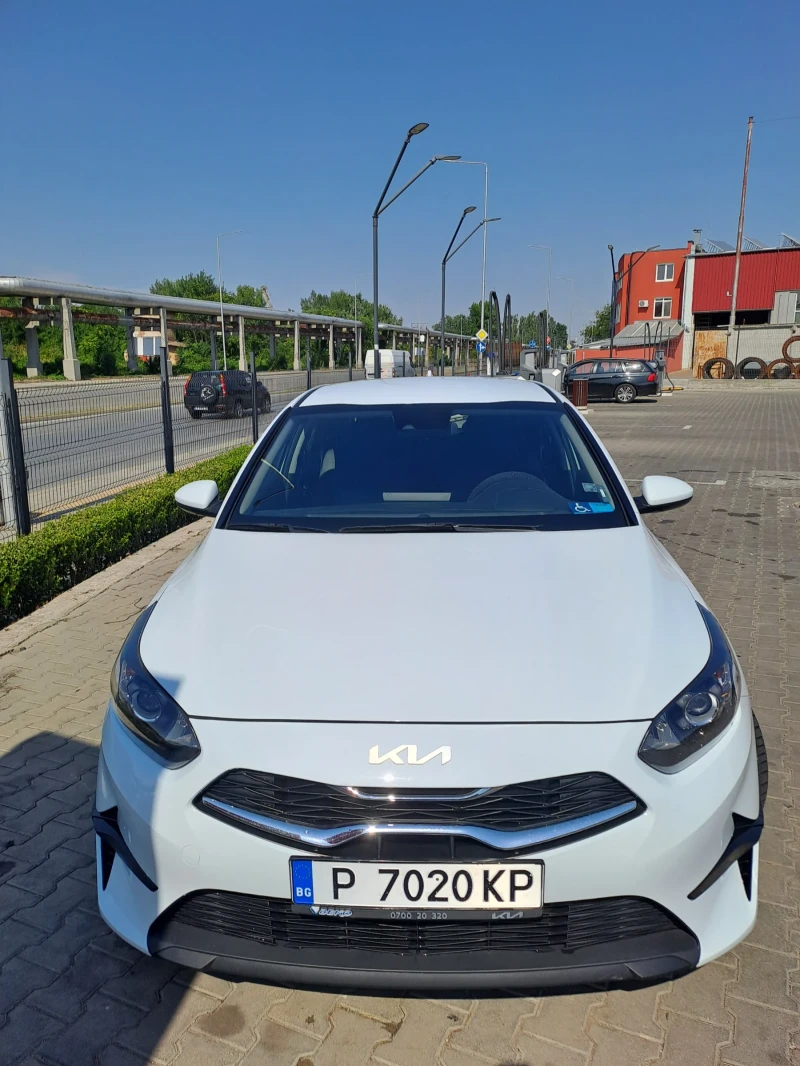 Kia Ceed 1.0 Turbo, снимка 2 - Автомобили и джипове - 52874184