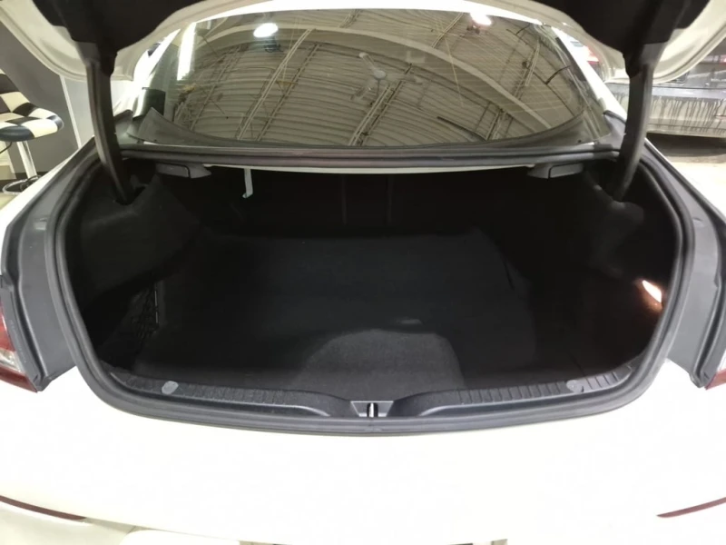 Mercedes-Benz C 43 AMG * CARFAX * БЕЗ ПЪРВОНАЧАЛНА ВНОСКА, снимка 14 - Автомобили и джипове - 52991847