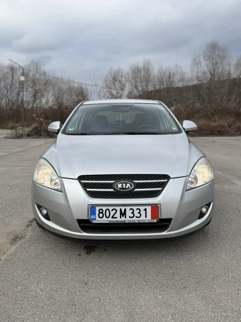 Kia Ceed 125000КМ ЗАПАЗЕНА НОВ ВНОС ШВЕЙЦАРИЯ , снимка 7 - Автомобили и джипове - 53113993