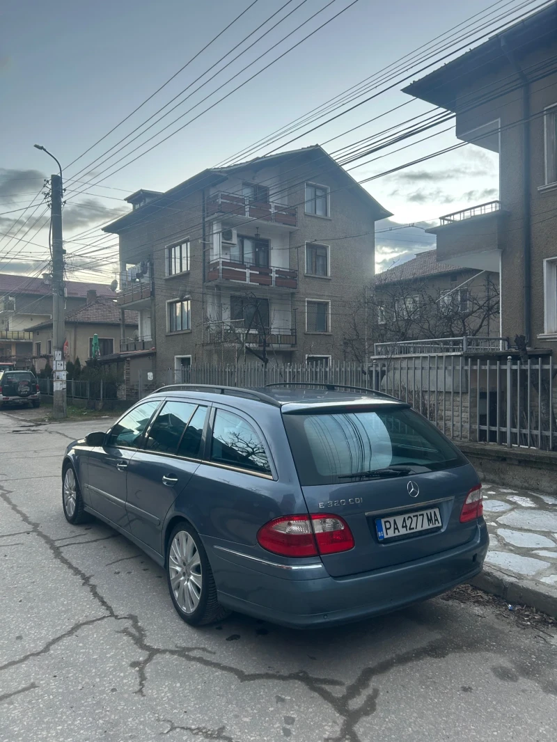 Mercedes-Benz E 320 CDI/Редови 6/Harman Kardon, снимка 4 - Автомобили и джипове - 53238095