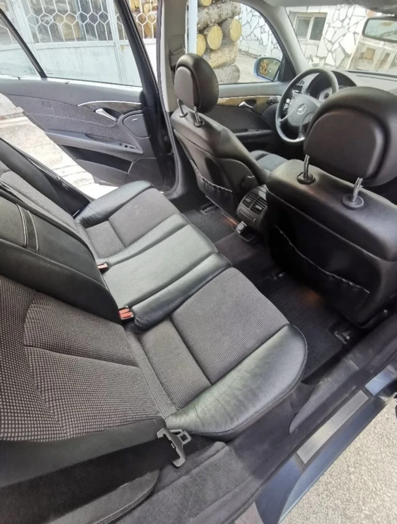 Mercedes-Benz E 320 CDI/Редови 6/Harman Kardon, снимка 14 - Автомобили и джипове - 53238095