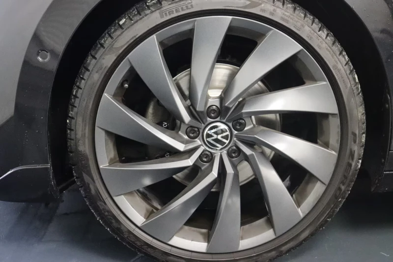 VW Arteon 2.0TDI/200HP/R-LINE/360/DSG/ACC/LED/894v, снимка 13 - Автомобили и джипове - 53338732