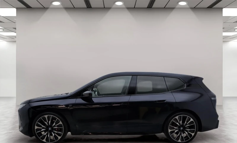 BMW iX M70* XDRIVE* FACELIFT* SKY LOUNGE* B&W* ГАРАНЦИЯ, снимка 5 - Автомобили и джипове - 53430631