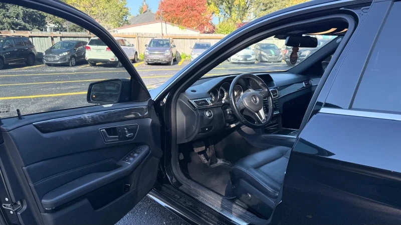 Mercedes-Benz E 300 KEYLESS ENTRY* Шбидах* Подгрев* Navigation* , снимка 10 - Автомобили и джипове - 53465461