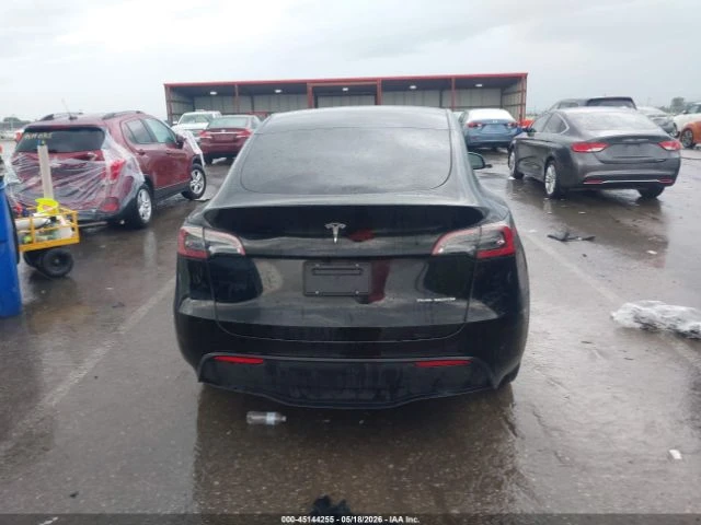 Tesla Model Y LONG RANGE* DUAL MOTOR* КОЖА* ПОДГРЕВ* ПАНОРАМА* , снимка 14 - Автомобили и джипове - 55433965