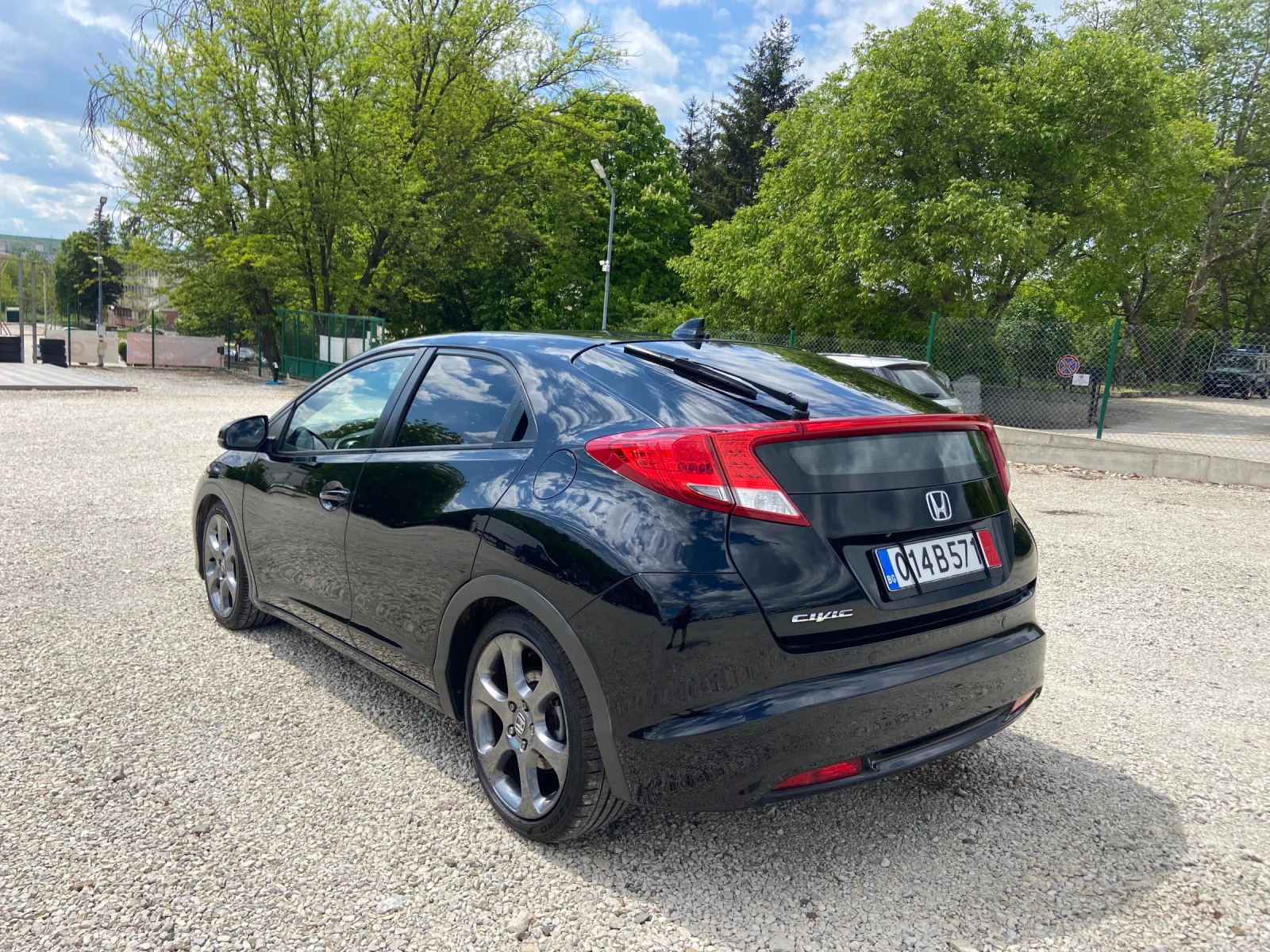 Honda Civic 1.8 СПОРТ Автомат Швейцария Топ Като Нова - изображение 6