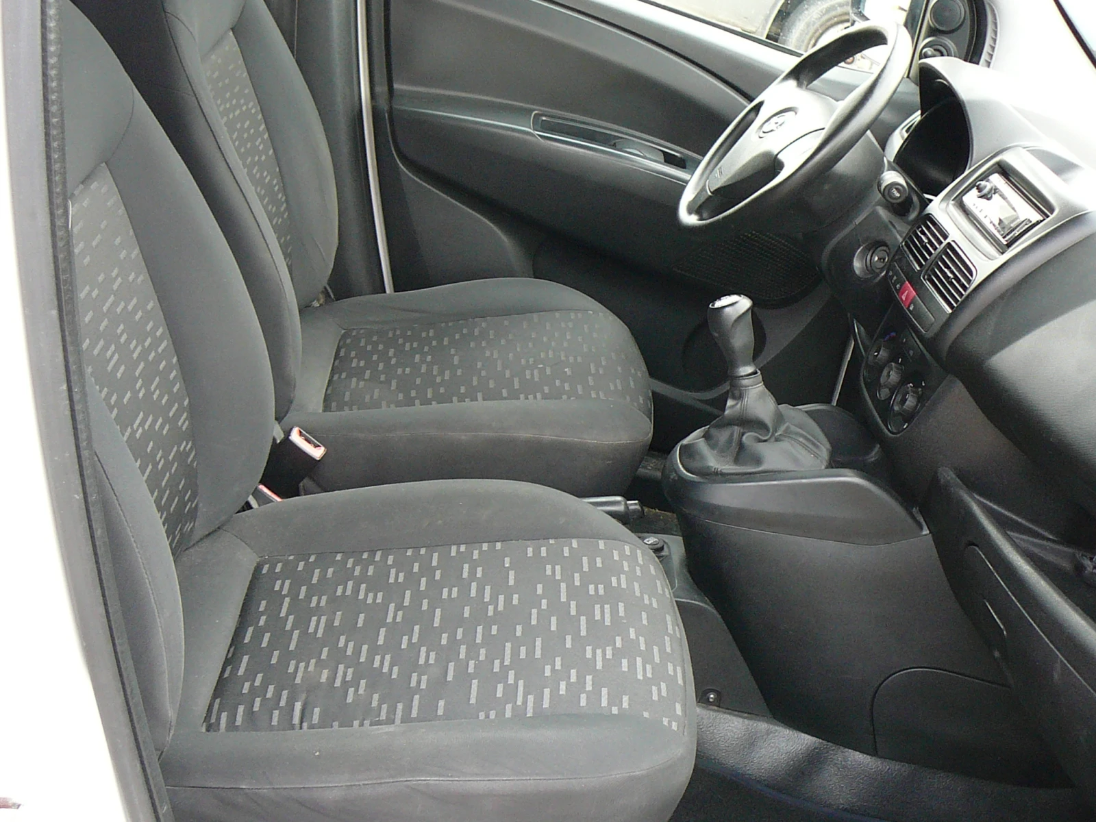 Opel Combo 1.3jtd климатик - изображение 8
