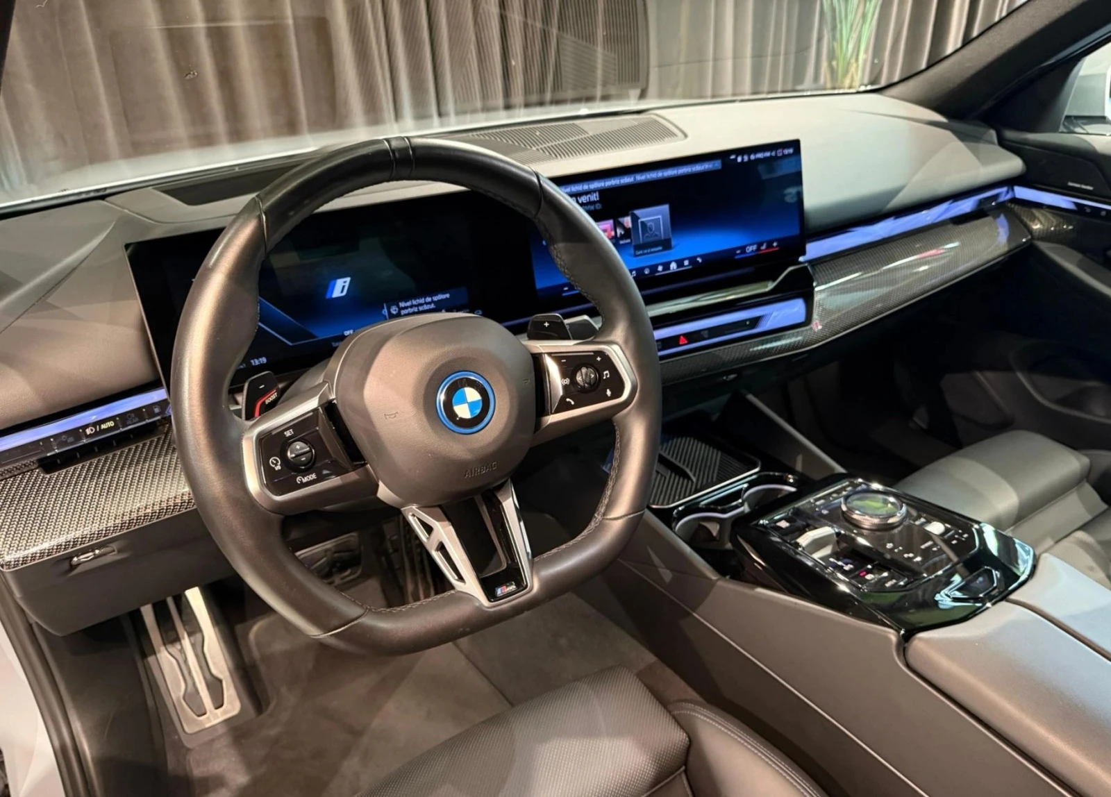 BMW 550 e Plug-in Hybrid xDrive M Sport Package - изображение 9