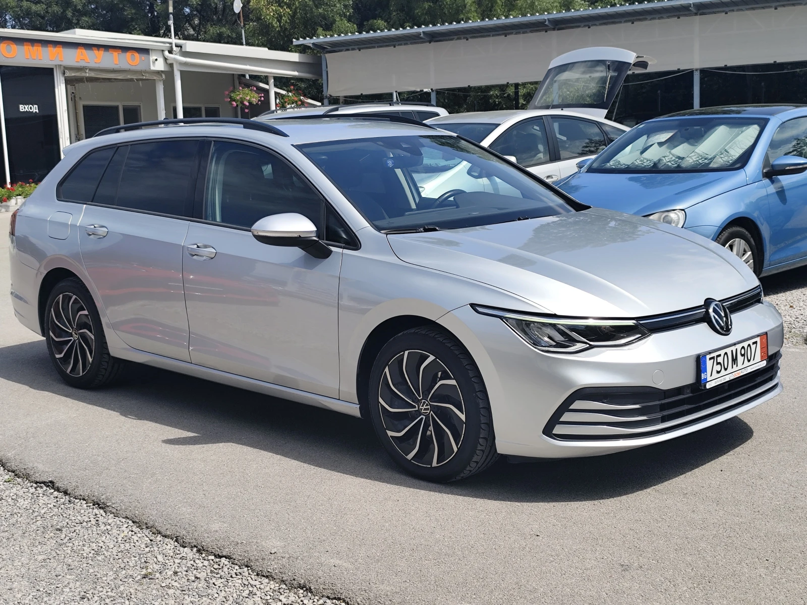 VW Golf 8* 2.0TDi* DSG* DISTRONIC* VIRTUAL* CARPLAY* LED*  - изображение 2