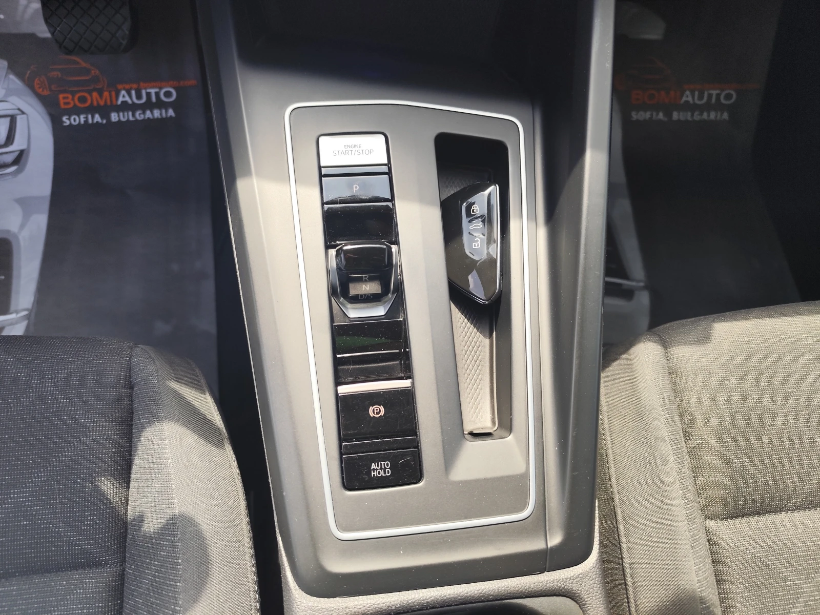 VW Golf 8* 2.0TDi* DSG* DISTRONIC* VIRTUAL* CARPLAY* LED*  - изображение 7