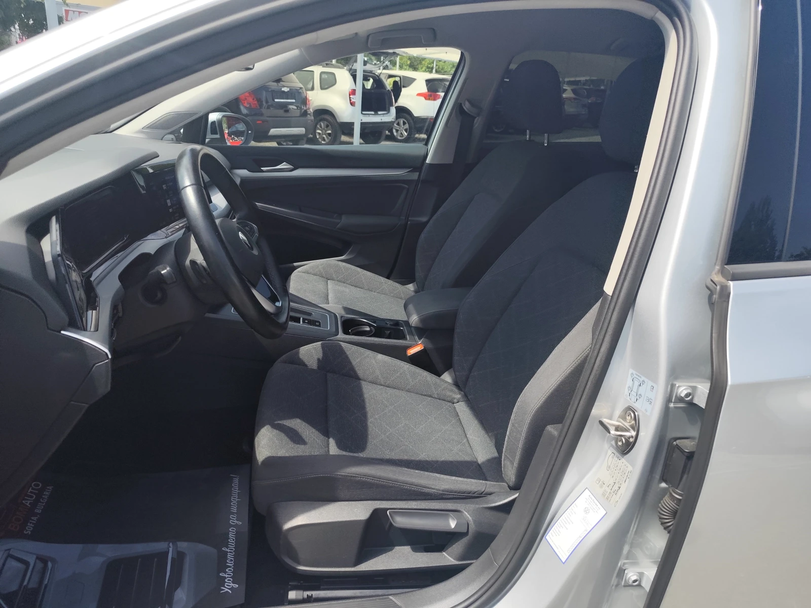 VW Golf 8* 2.0TDi* DSG* DISTRONIC* VIRTUAL* CARPLAY* LED*  - изображение 5
