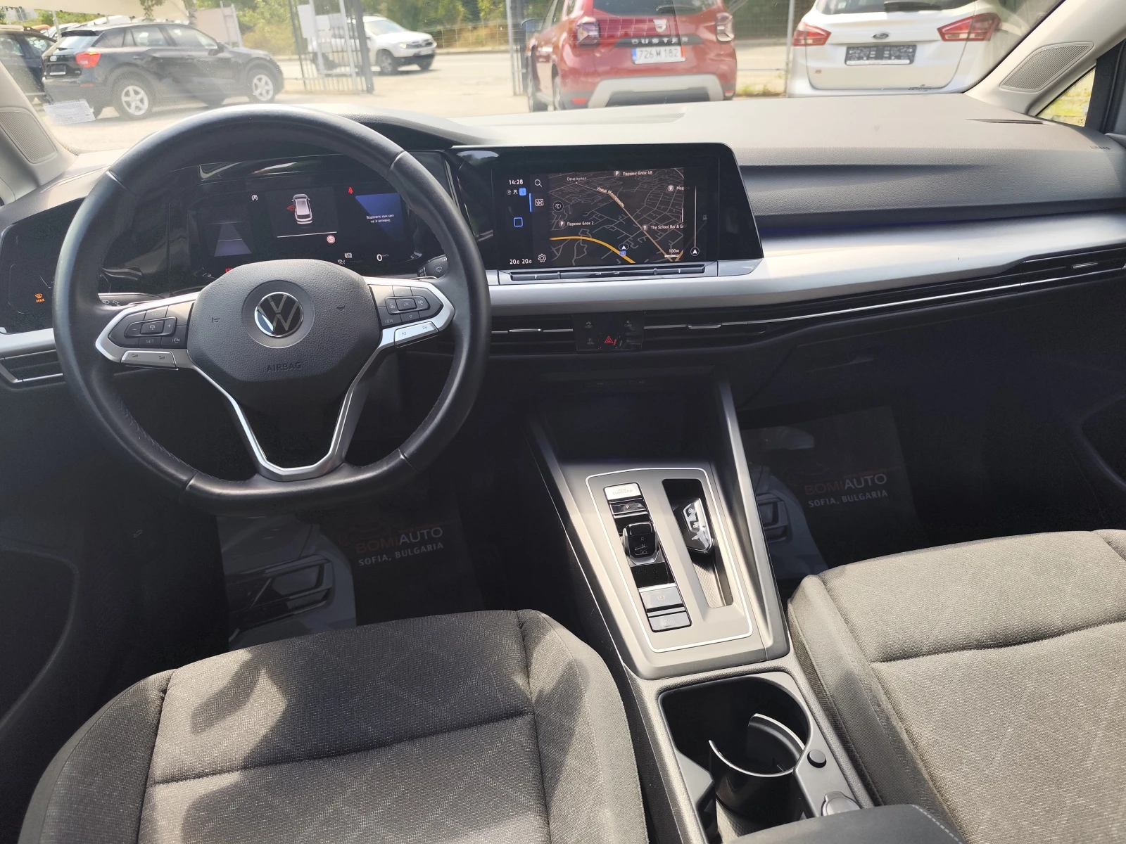 VW Golf 8* 2.0TDi* DSG* DISTRONIC* VIRTUAL* CARPLAY* LED*  - изображение 6