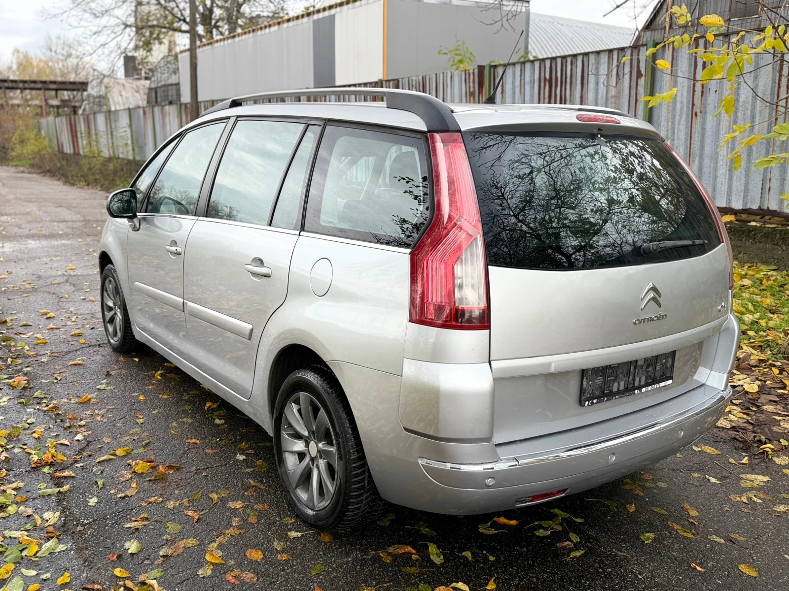 Citroen Grand C4 Picasso 2.0HDI/FACELIFT/7 МЕСТА - изображение 4