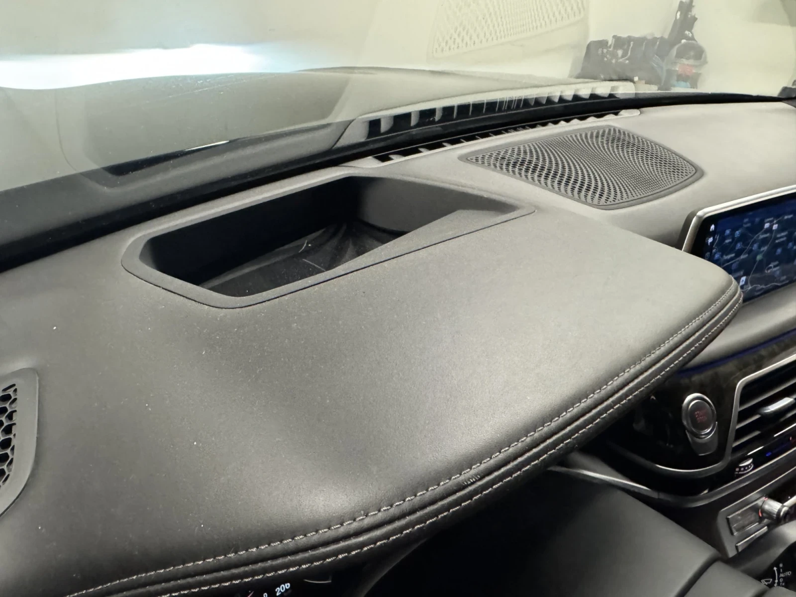 BMW 740 740e* Pano* Harman Kardon* Head UP* MEM*   | Mobile.bg   11