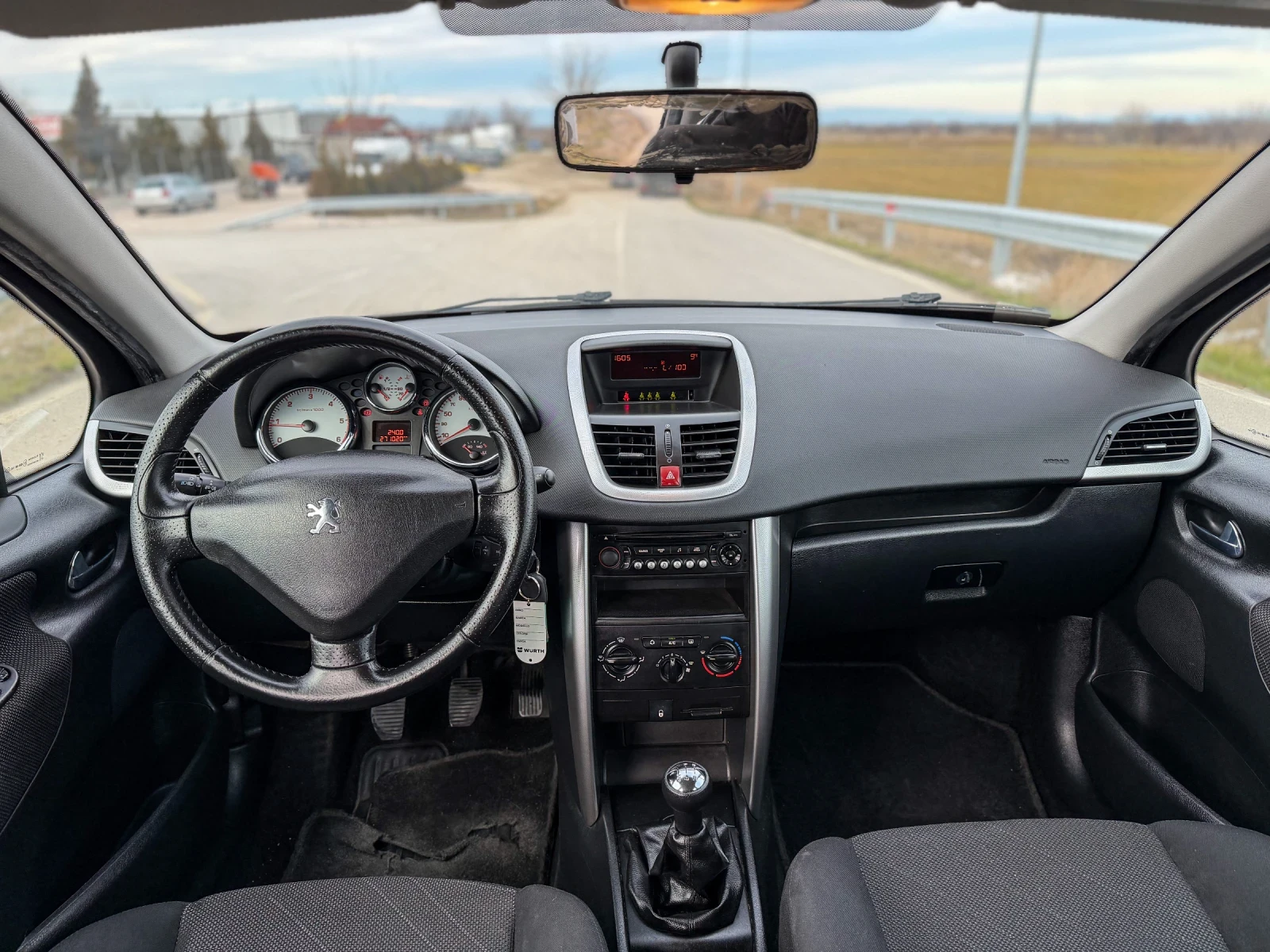 Peugeot 207 1.6 HDI 110 к.с. - изображение 8