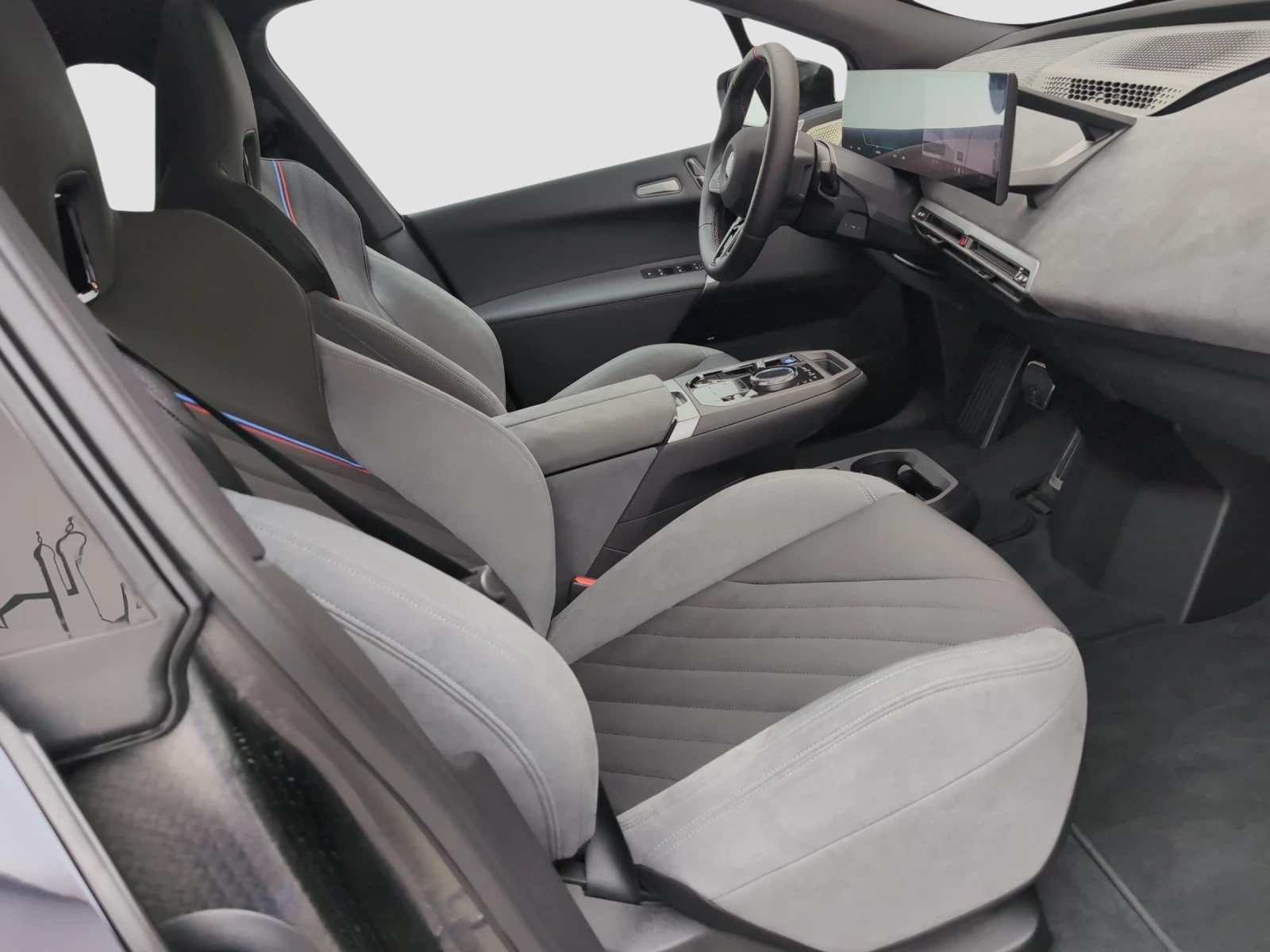 BMW iX M70* XDRIVE* FACELIFT* SKY LOUNGE* B&W* �������� | Mobile.bg � ����������� 10