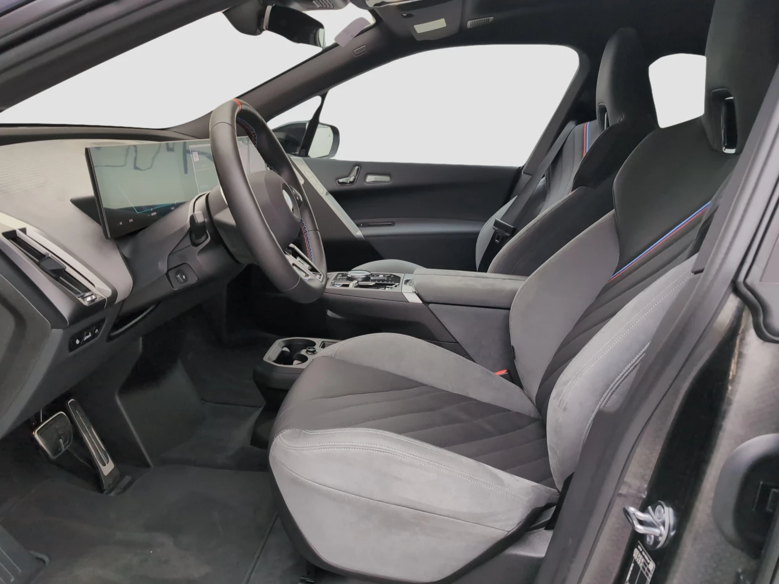 BMW iX M70* XDRIVE* FACELIFT* SKY LOUNGE* B&W* �������� | Mobile.bg � ����������� 6