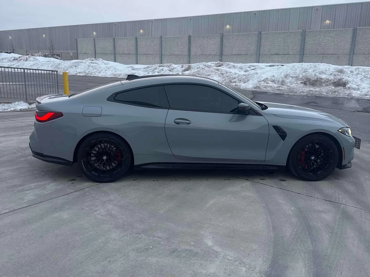 BMW M4  Competition xDrive | NARDO GREY | CARFAX - изображение 4