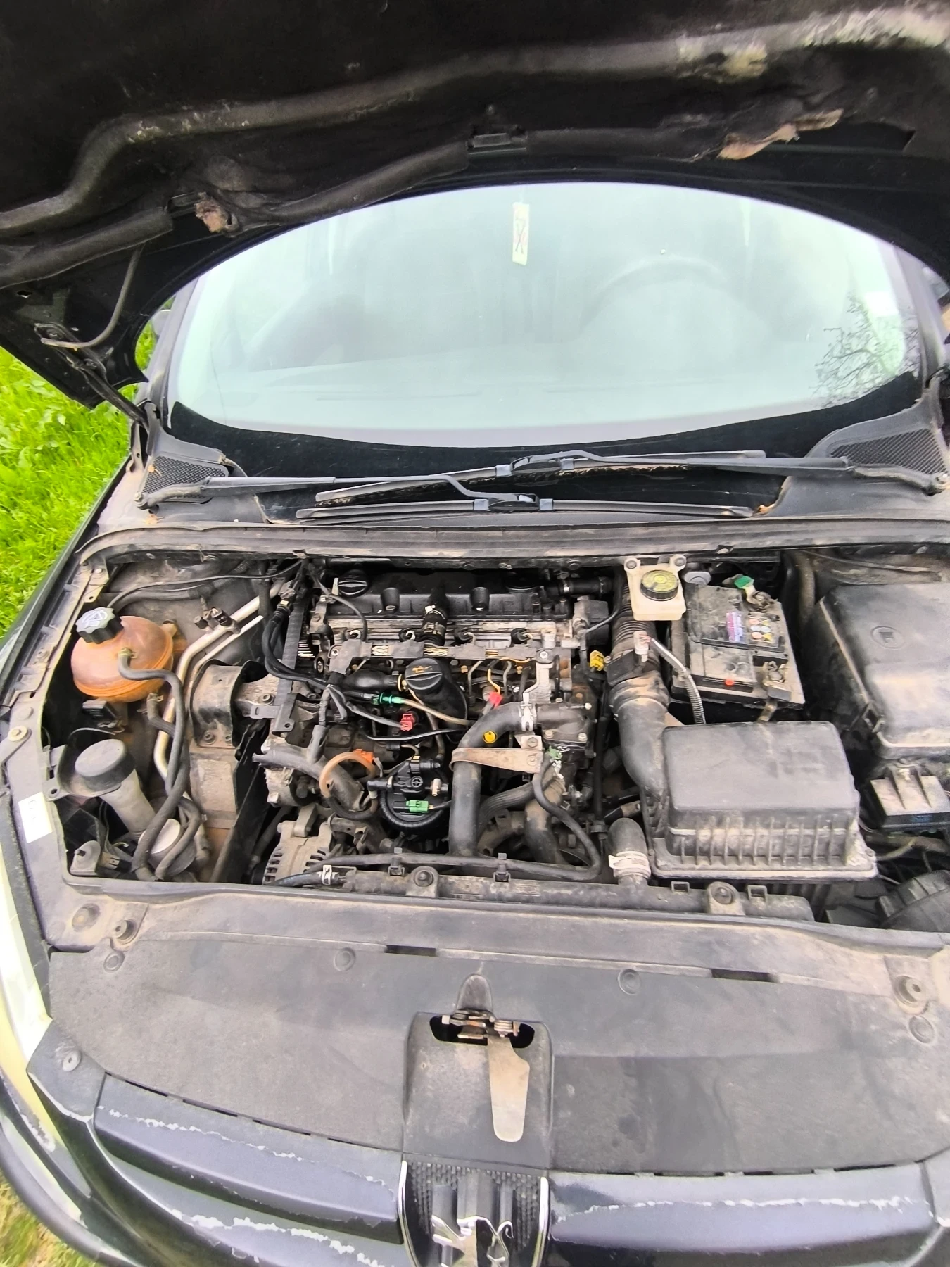 Peugeot 307 2.OHdi на Части , снимка 4 - Автомобили и джипове - 54543045