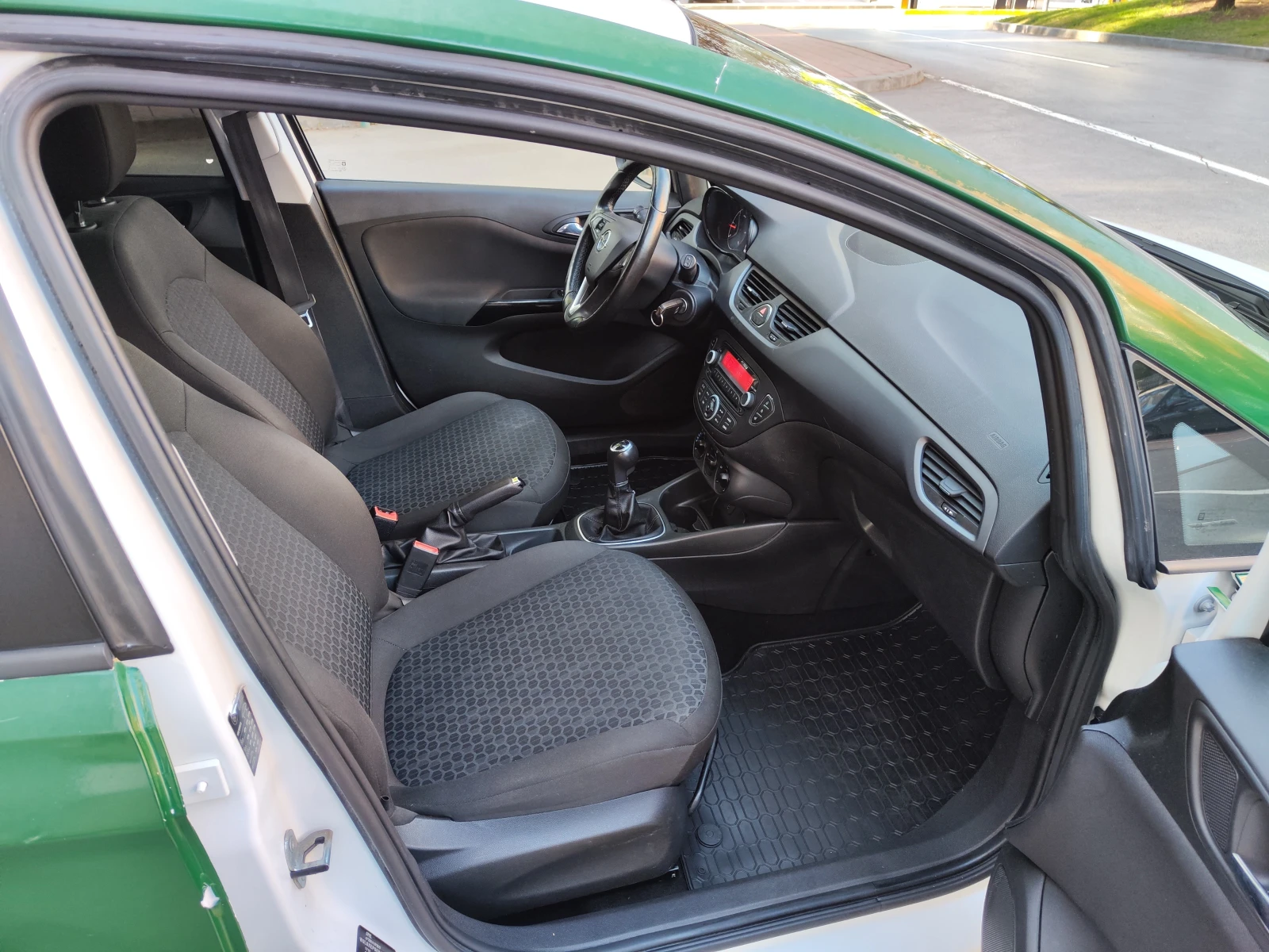 Opel Corsa 1.3CDTi, снимка 8 - Автомобили и джипове - 54652415