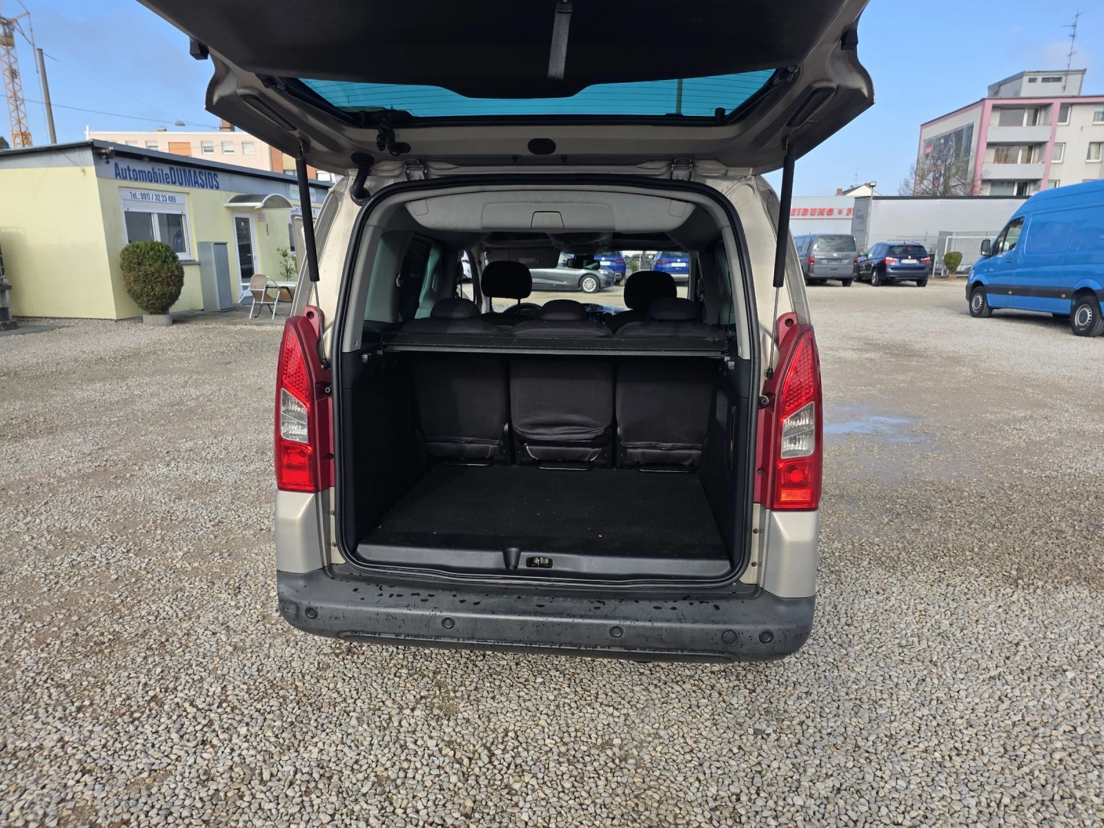 Peugeot Partner Tepee , снимка 12 - Автомобили и джипове - 54662968