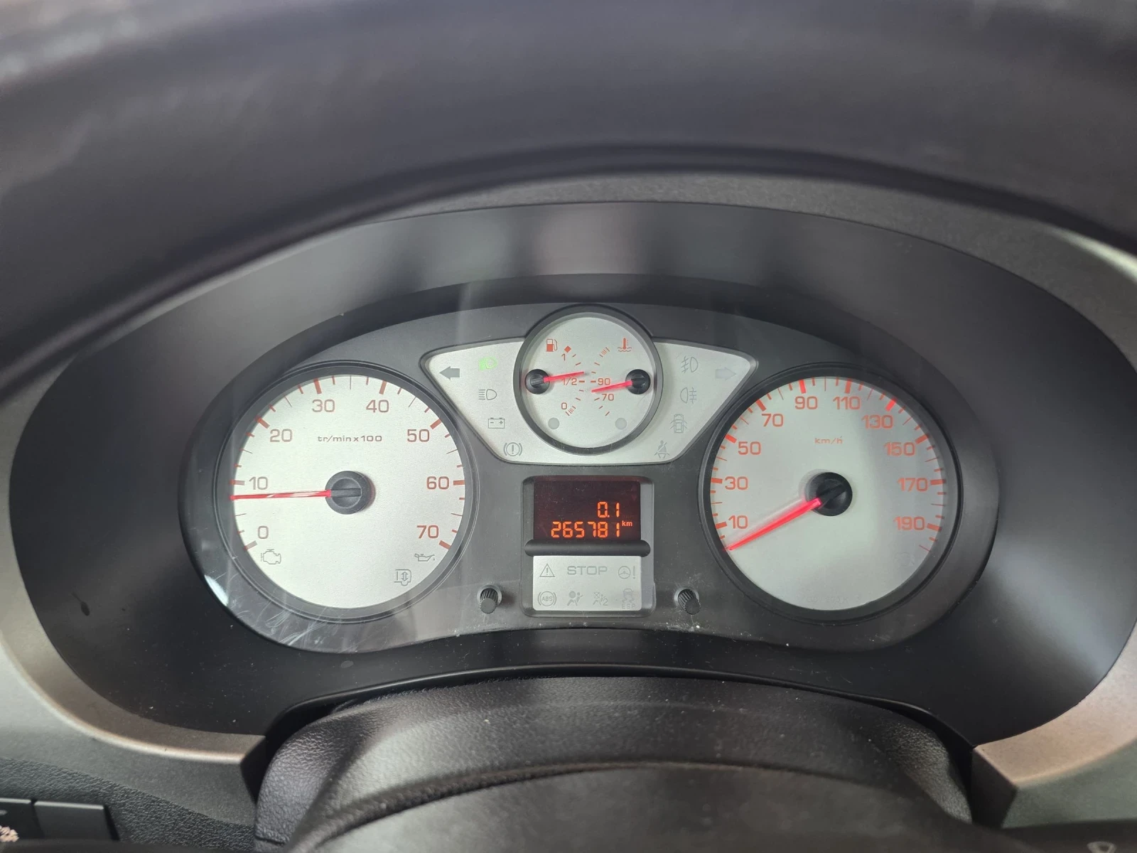 Peugeot Partner Tepee , снимка 8 - Автомобили и джипове - 54662968