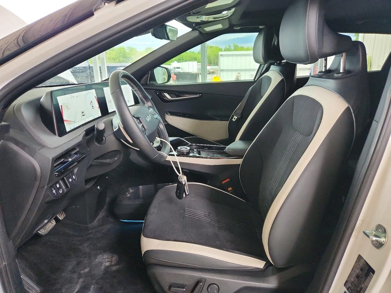 Kia EV9 GT LINE | 4X4, снимка 7 - Автомобили и джипове - 55136435