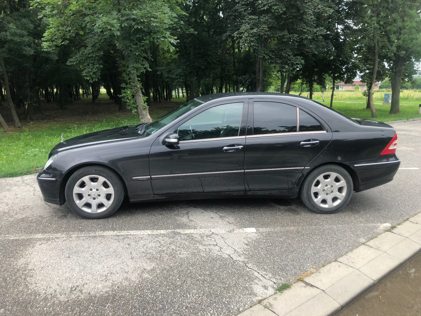 Mercedes-Benz C 230, снимка 2 - Автомобили и джипове - 55214750