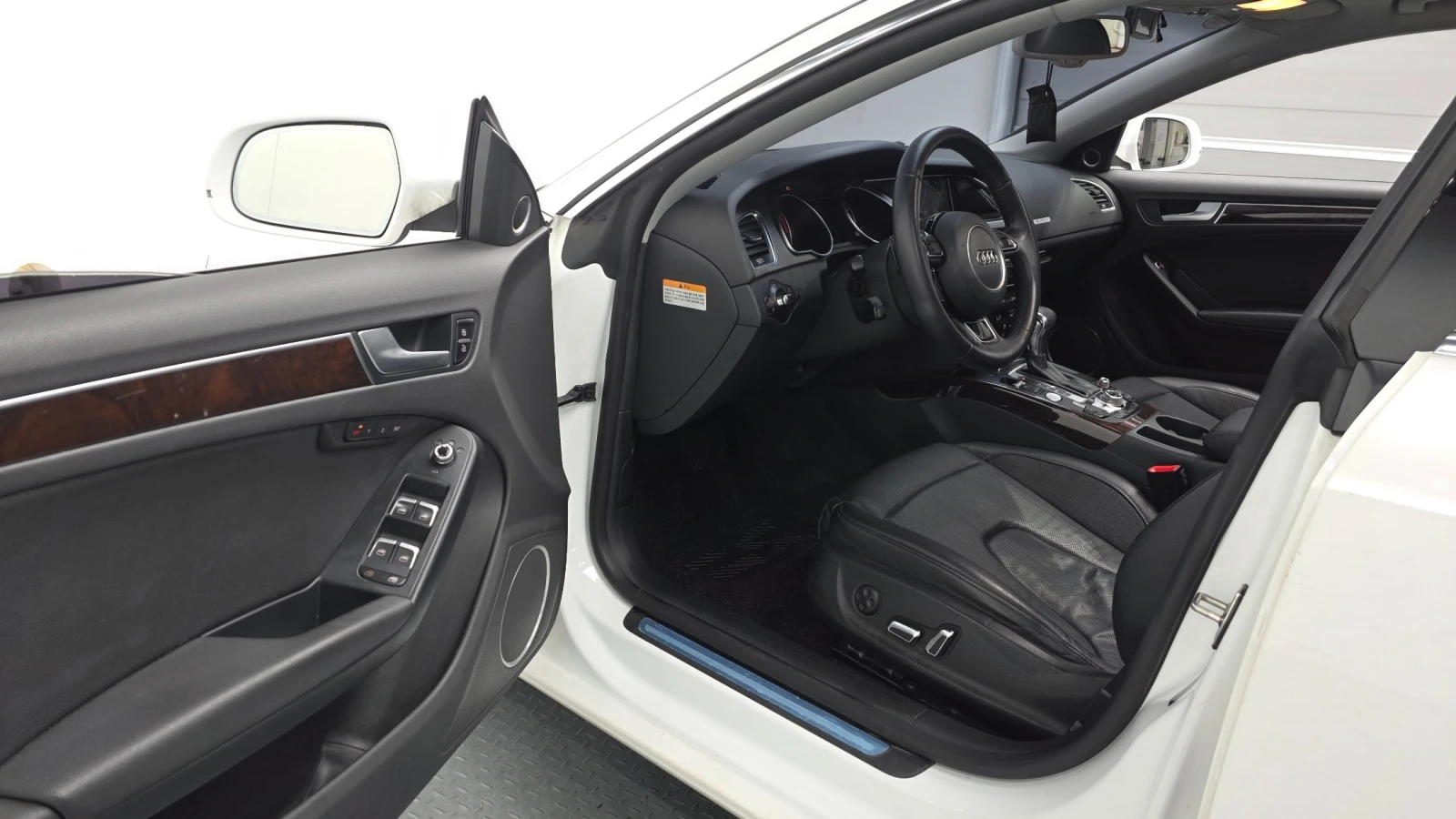 Audi A5 2.0 TDI Quattro Sportback, снимка 8 - Автомобили и джипове - 55230738