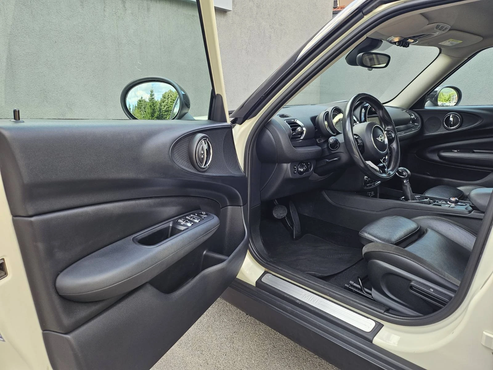 Mini Clubman COOPER D, снимка 9 - Автомобили и джипове - 55234194