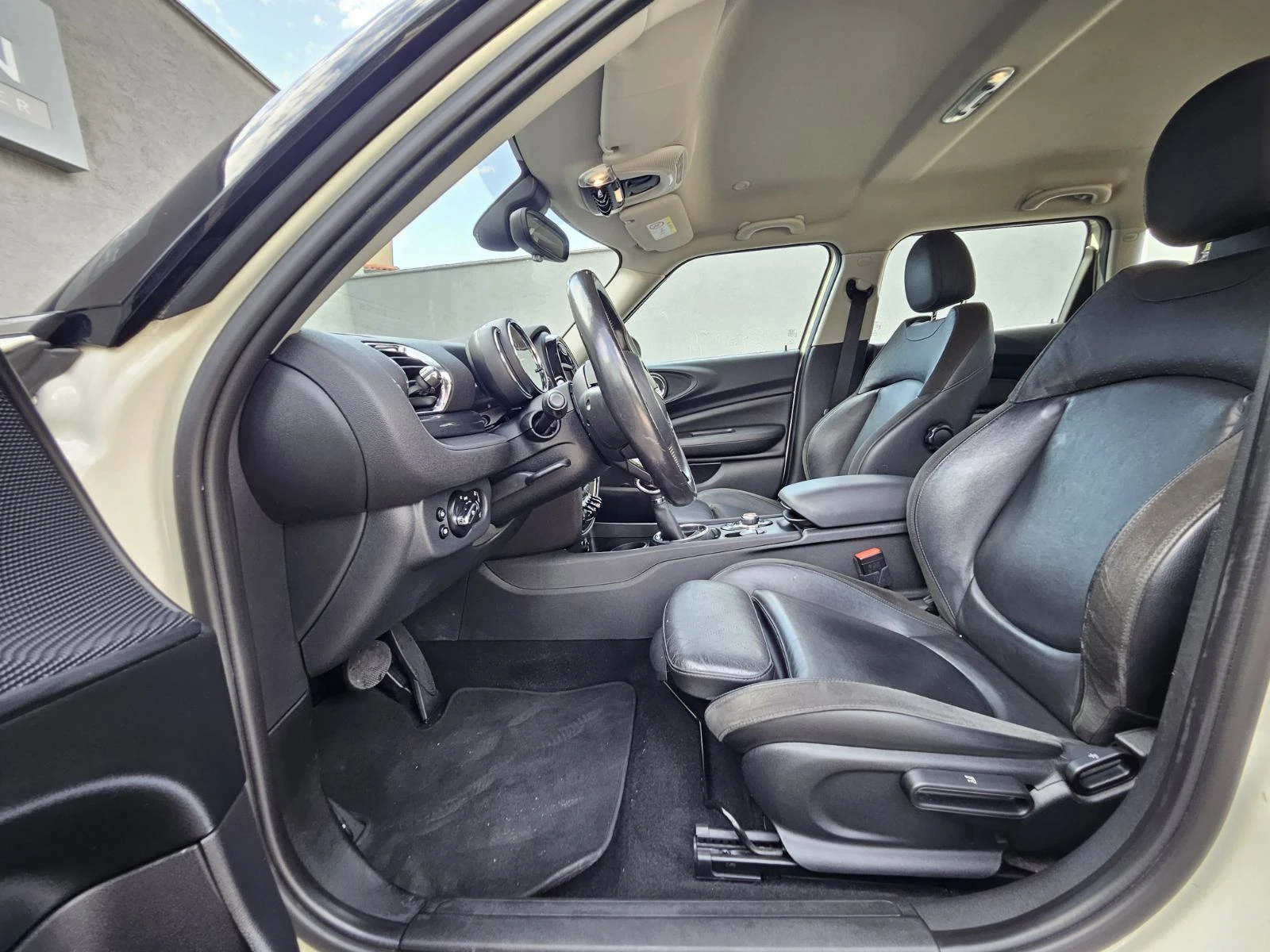 Mini Clubman COOPER D, снимка 11 - Автомобили и джипове - 55234194