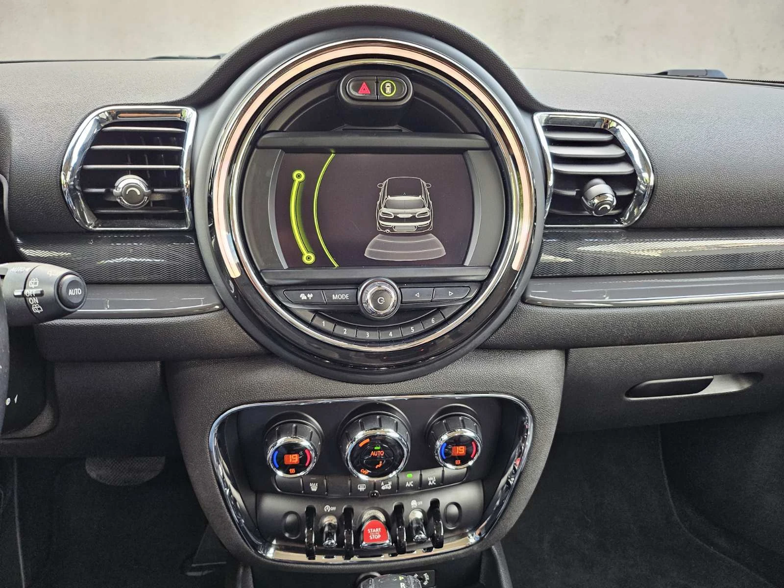 Mini Clubman COOPER D, снимка 14 - Автомобили и джипове - 55234194