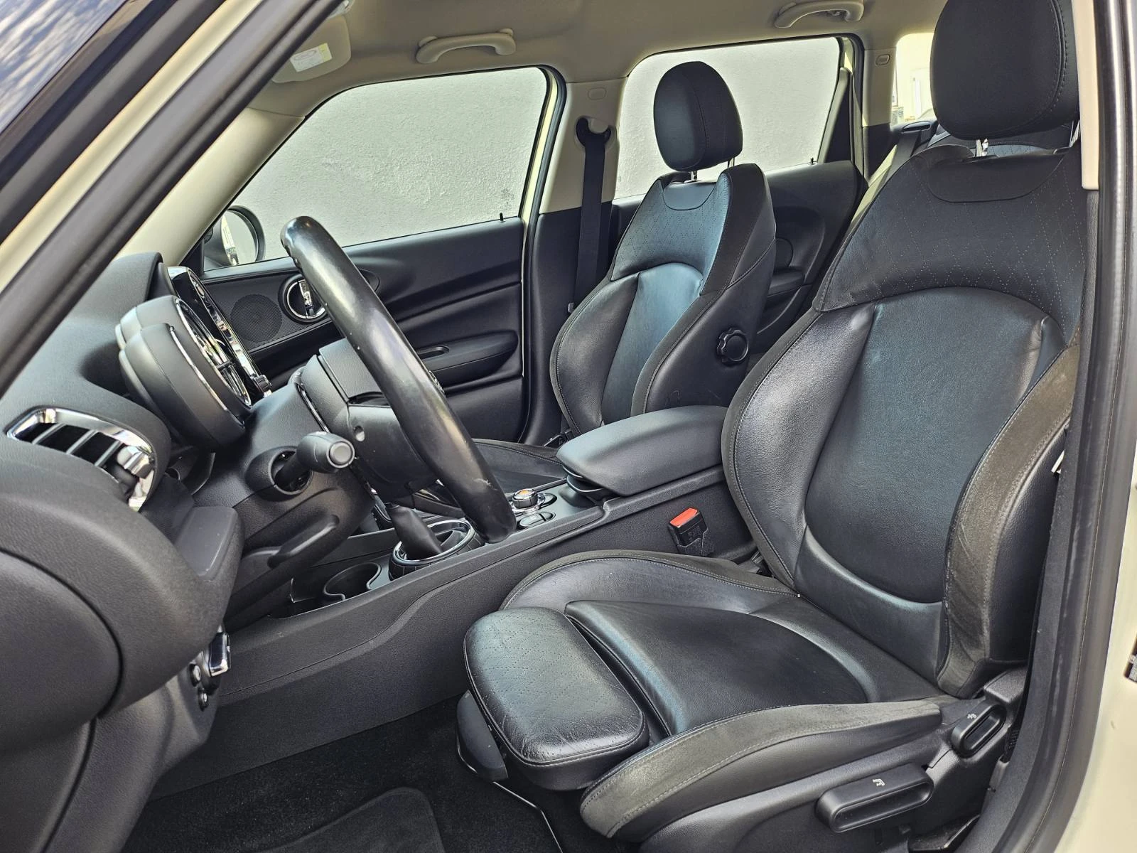 Mini Clubman COOPER D, снимка 10 - Автомобили и джипове - 55234194