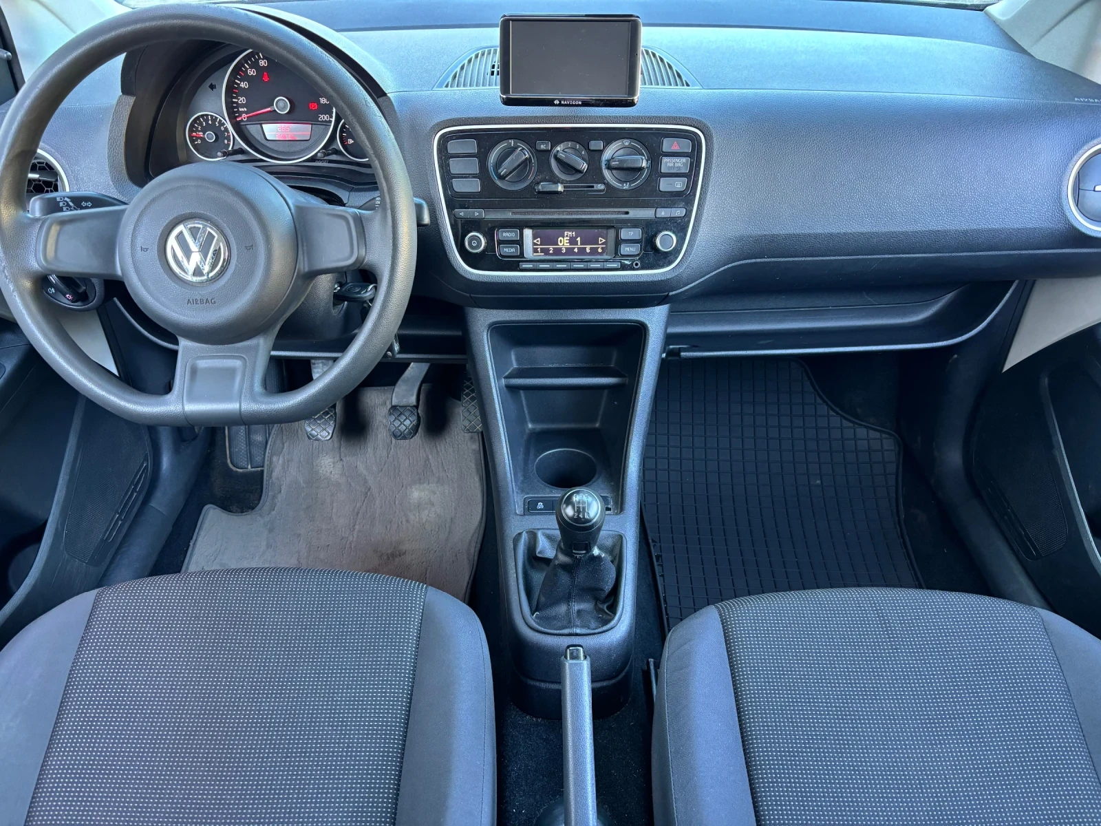 VW Up 1.0i A/C 149.000km | Mobile.bg � ����������� 12
