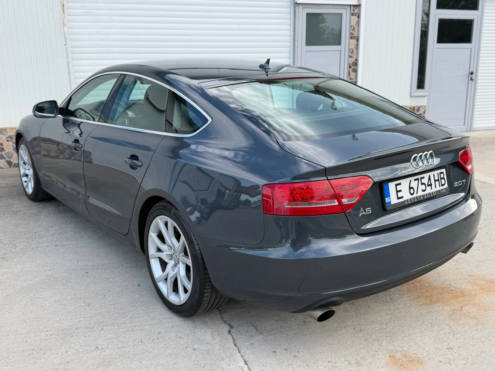 Audi A5 2.0TFSI, снимка 9 - Автомобили и джипове - 55392567