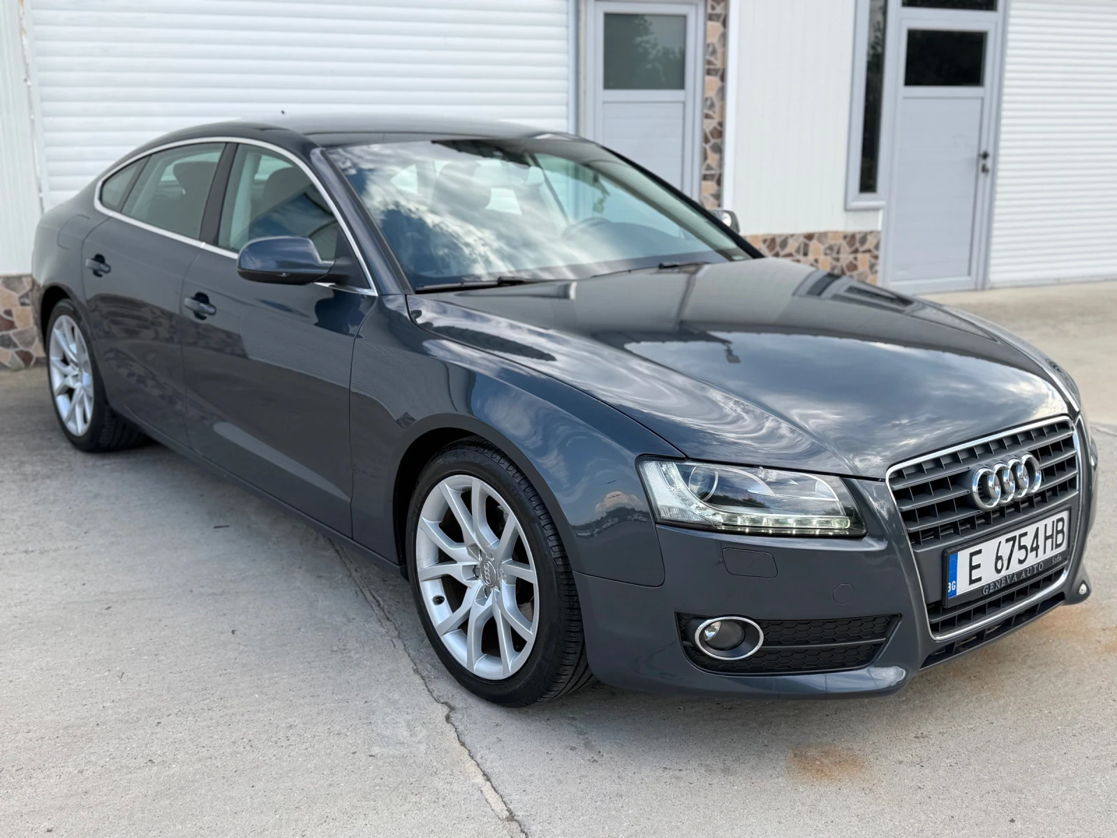 Audi A5 2.0TFSI, снимка 3 - Автомобили и джипове - 55392567