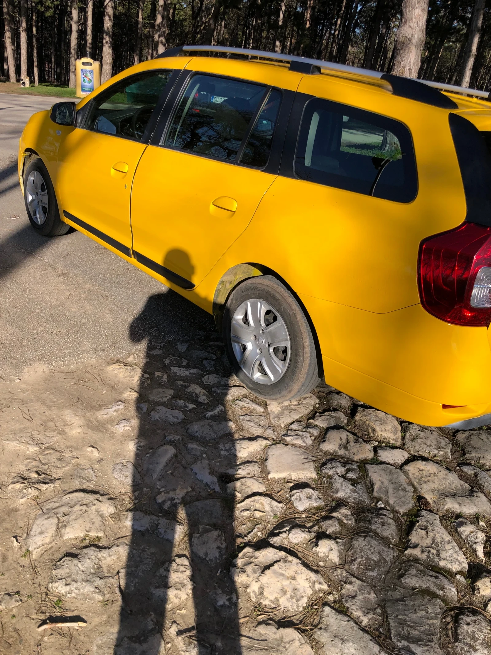 Dacia Logan 1.5D, снимка 5 - Автомобили и джипове - 55652723