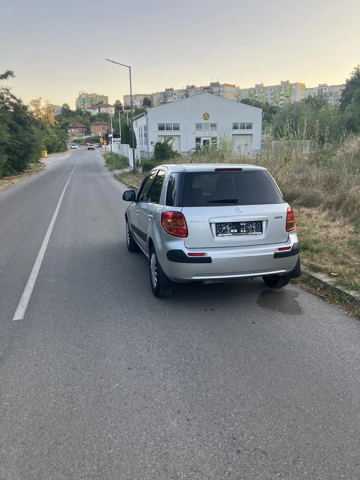 Suzuki SX4 1.6, снимка 3 - Автомобили и джипове - 55848136