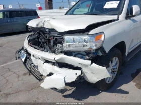 Toyota Land cruiser * LED* ПАНО* KEYLESS* Camera* ПОДГРЕВ* , снимка 13
