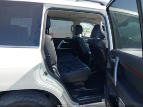 Toyota Land cruiser * LED* ПАНО* KEYLESS* Camera* ПОДГРЕВ* , снимка 8