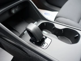 Volvo EX30 НОВ!/EX40/PLUS/238HP/CAM/CARPLAY/AMBI/LED/173f - 86199 лв. - 15755948 11