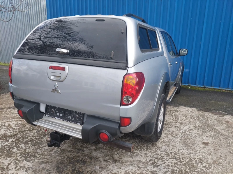 Mitsubishi L200 2.5, снимка 13 - Автомобили и джипове - 48773550