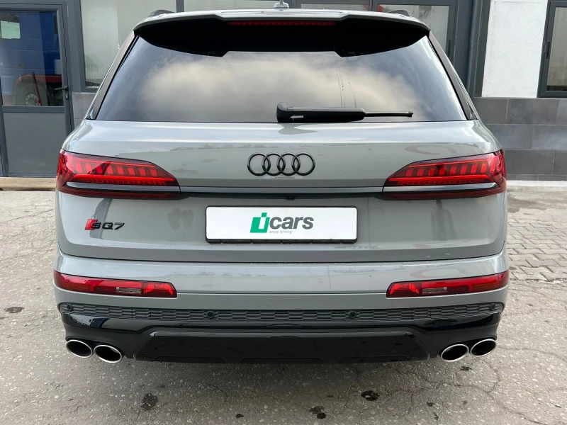 Audi SQ7 7 места , снимка 7 - Автомобили и джипове - 50229623