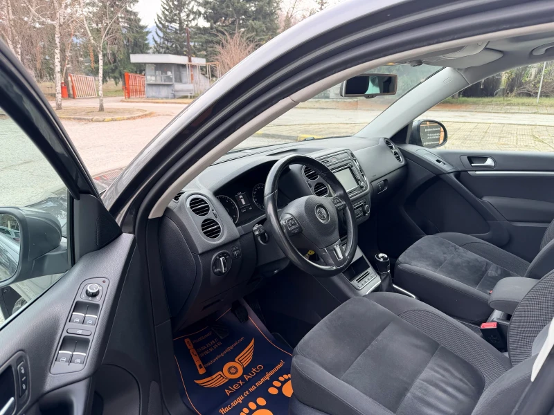 VW Tiguan 2.0TDI/Face/Панорама/6 скорости/ЛИЗИНГ, снимка 9 - Автомобили и джипове - 52639400