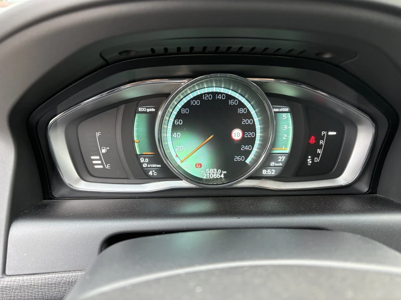 Volvo XC60 R Design, снимка 9 - Автомобили и джипове - 52788522