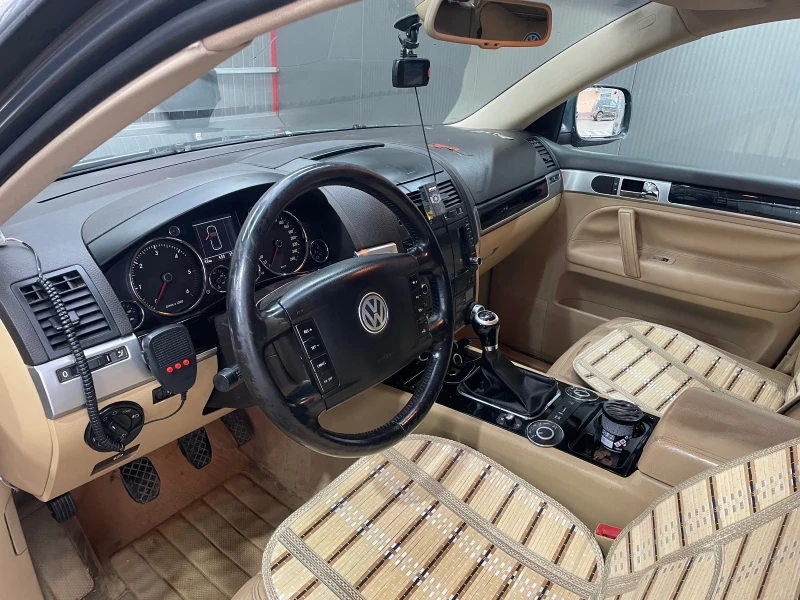 VW Touareg, снимка 7 - Автомобили и джипове - 53278410