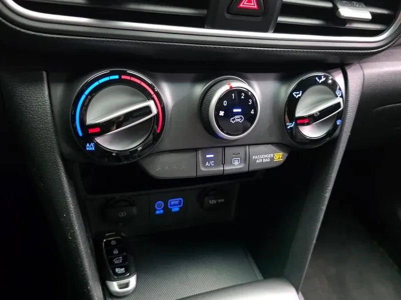 Hyundai Kona 1.6D - САМО 30% АВАНС, снимка 16 - Автомобили и джипове - 56028509