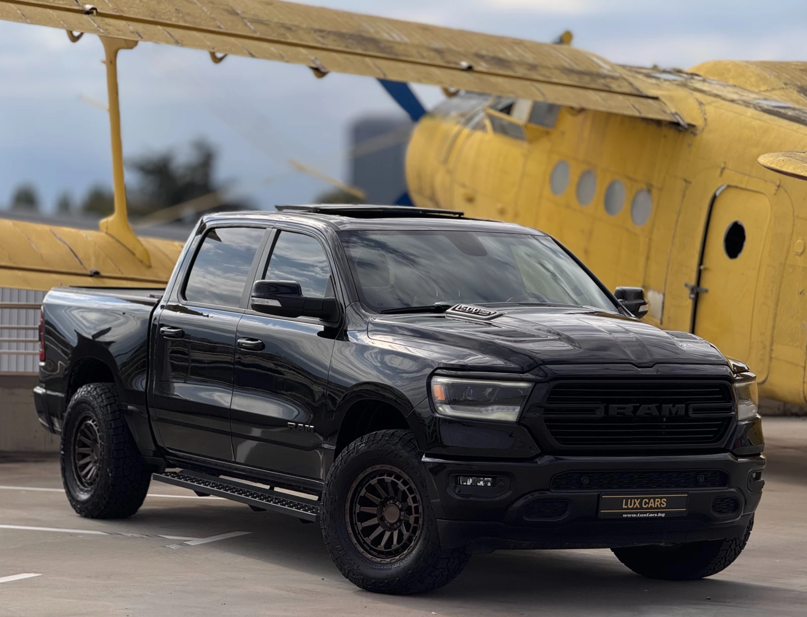 Dodge RAM 1500 - HEMI 5.7 - SPORT - NAVI - PANORAMA - 4x4 -, снимка 1