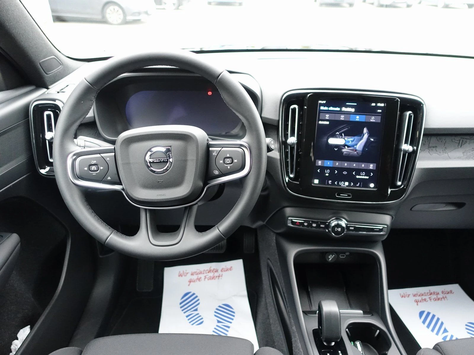 Volvo EX30 НОВ!/EX40/PLUS/238HP/CAM/CARPLAY/AMBI/LED/173f - изображение 10